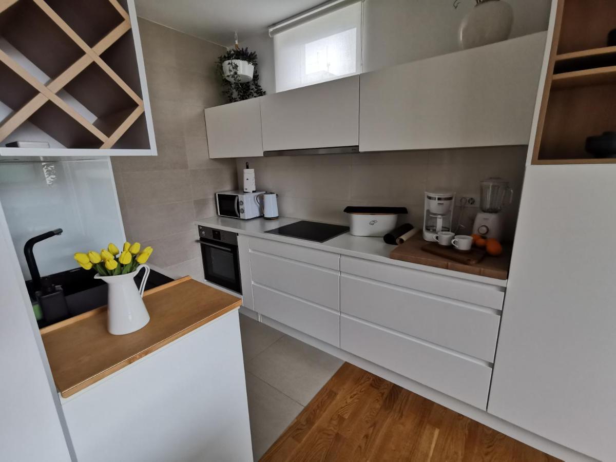 Ferienwohnung White 5 Split Exterior foto
